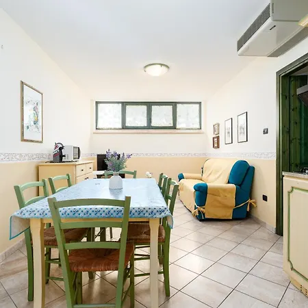 アパート Casa Degli Ulivi 2 - Seminterrato *